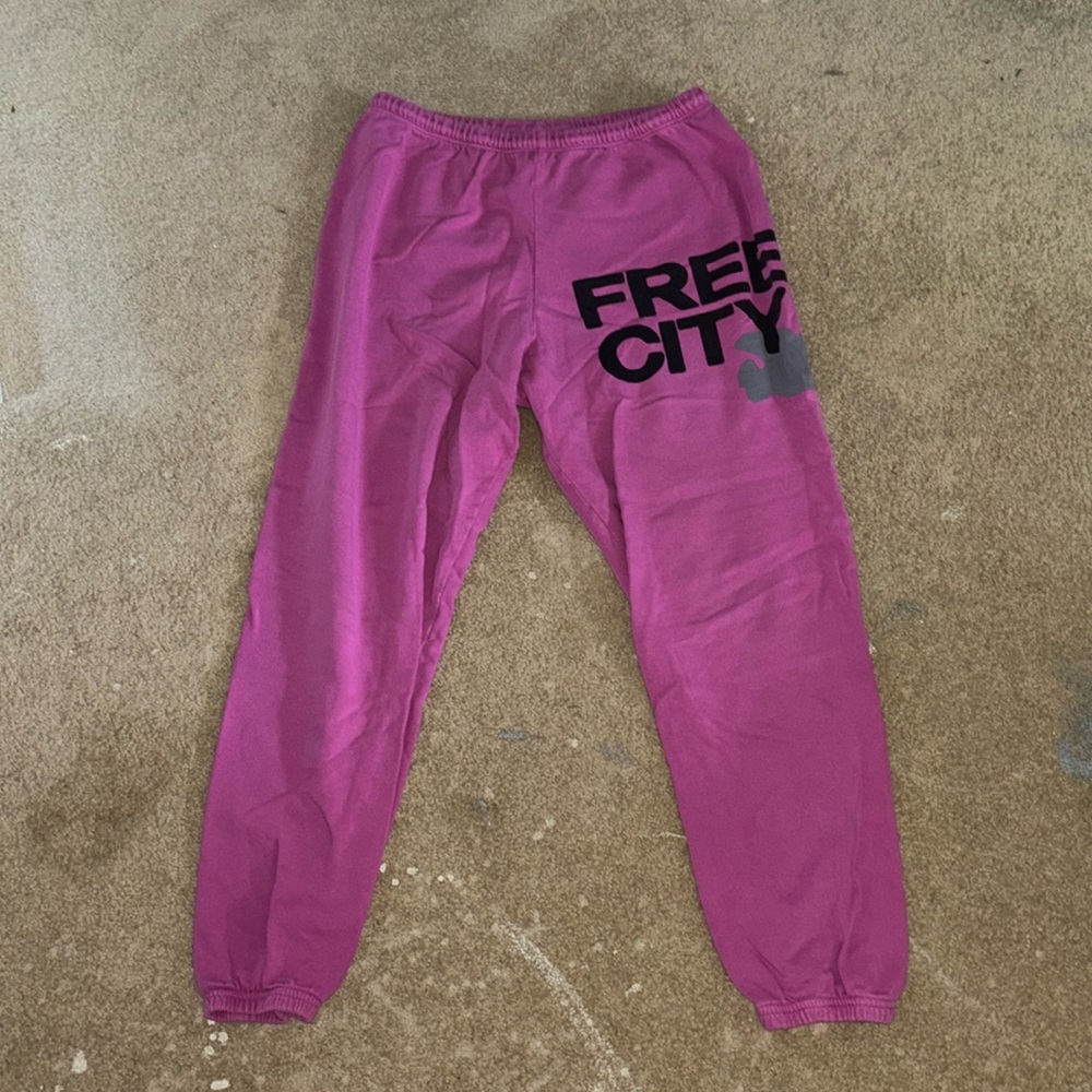 Free city sweatpants